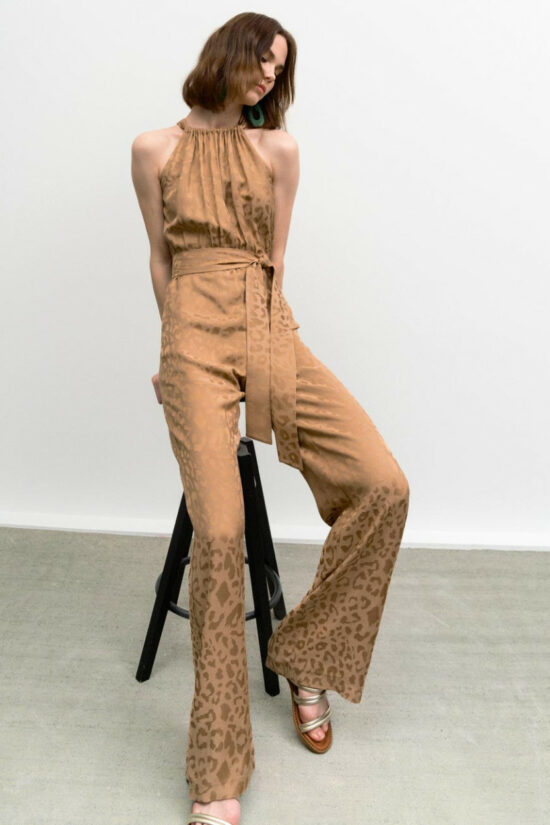 Access Fashion ολόσωμη φόρμα λεοπάρ ανάγλυφο σχέδιο