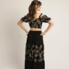 Open Fashion φόρεμα με χρυσά φύλλα και cut out