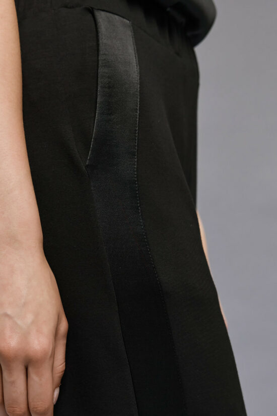 Access Fashion παντελόνα με σατέν φάσες