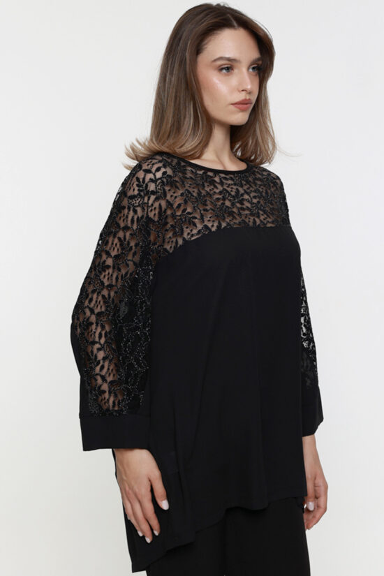 Μπλούζα με λεπτομέρεια δαντέλα