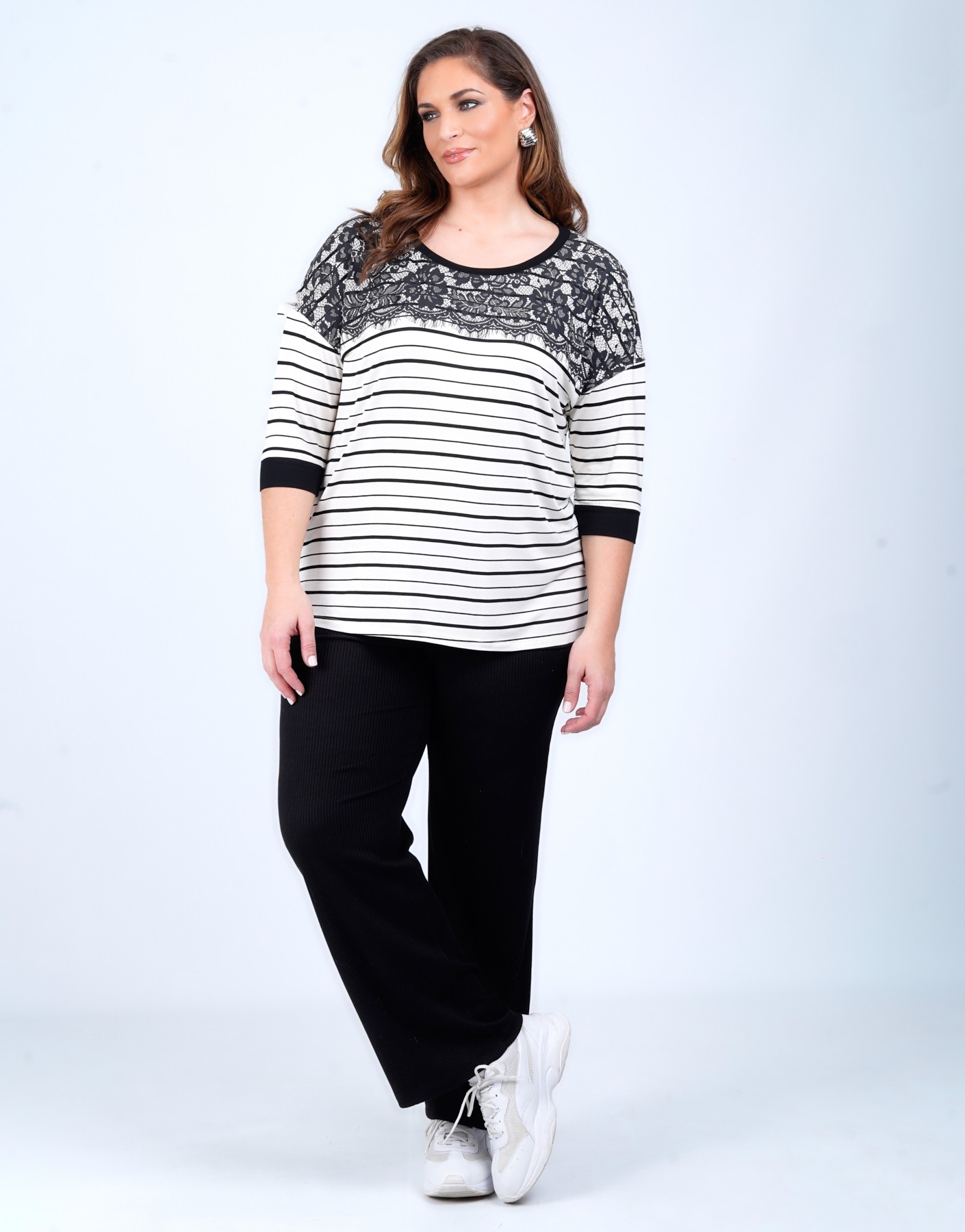 Dina μπλούζα με τύπωμα δαντέλα