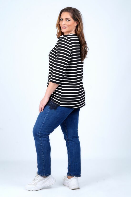 Dina μπλούζα με δαντέλα