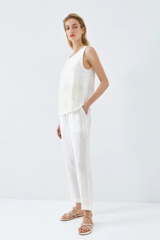 Access Fashion τοπ αμάνικο με κεντήματα